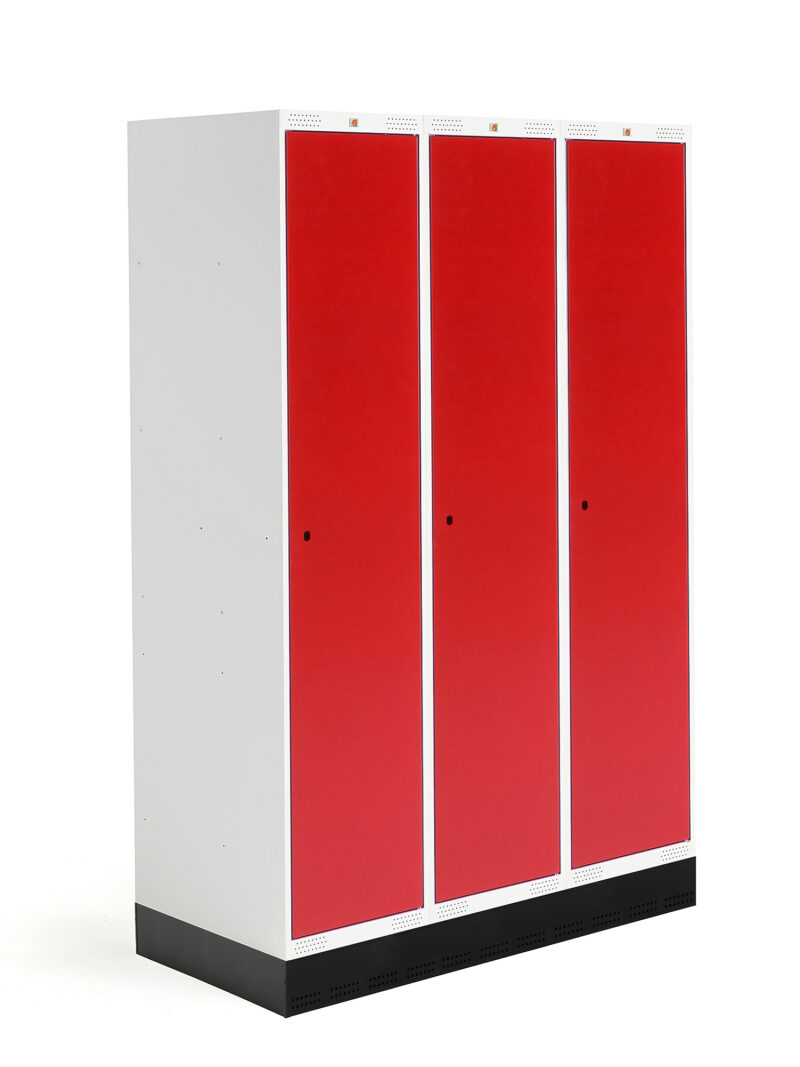 Szafka do szatni ROZ, 3 moduły, 3 drzwi, 1890x1200x550 mm, czerwony, z podstawą