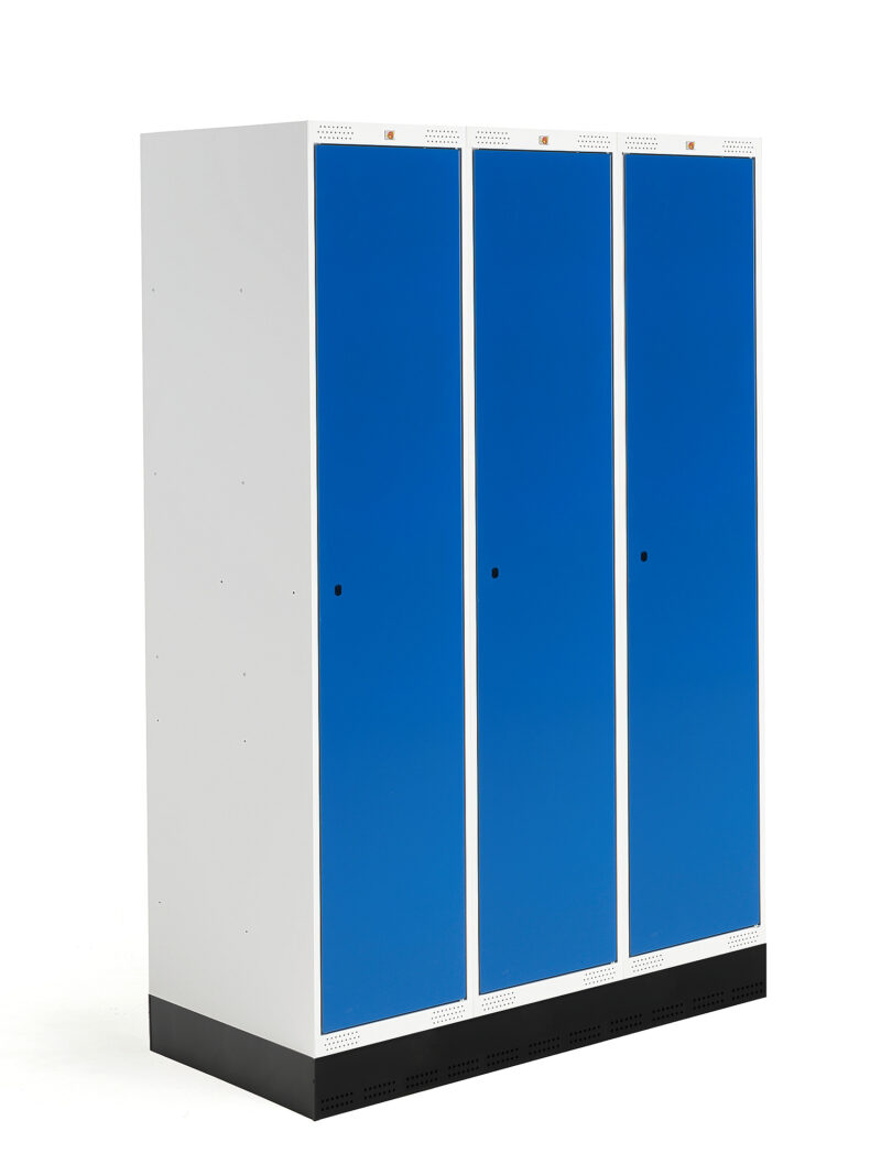 Szafka do szatni ROZ, 3 moduły, 3 drzwi, 1890x1200x550 mm, niebieski, z podstawą