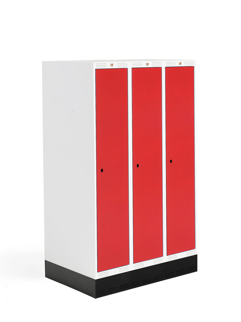 Szafka do szatni ROZ, 3 moduły, 3 drzwi, 1510x900x550 mm, czerwony, z podstawą