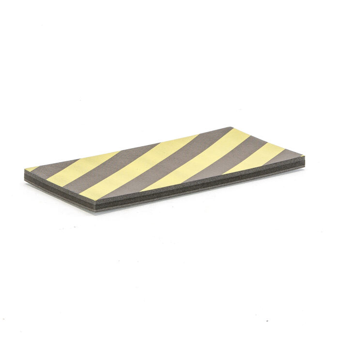 Profil ochronny z pianki, prosty, 500x250 mm, grubość 25 mm, zółto-czarny